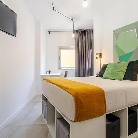 Flatguest Paez